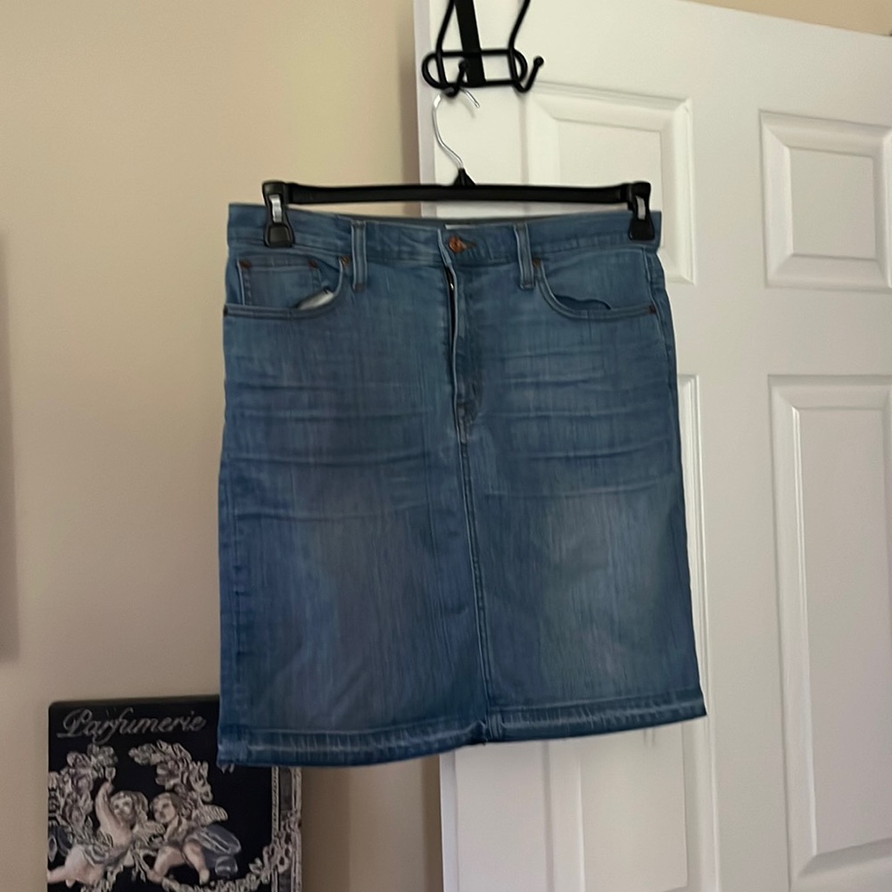 J.Crew Raw Hem Denim Skirt Size 31 EUC Light Wash